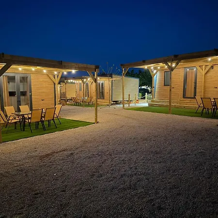 Camping Mobile Homes *